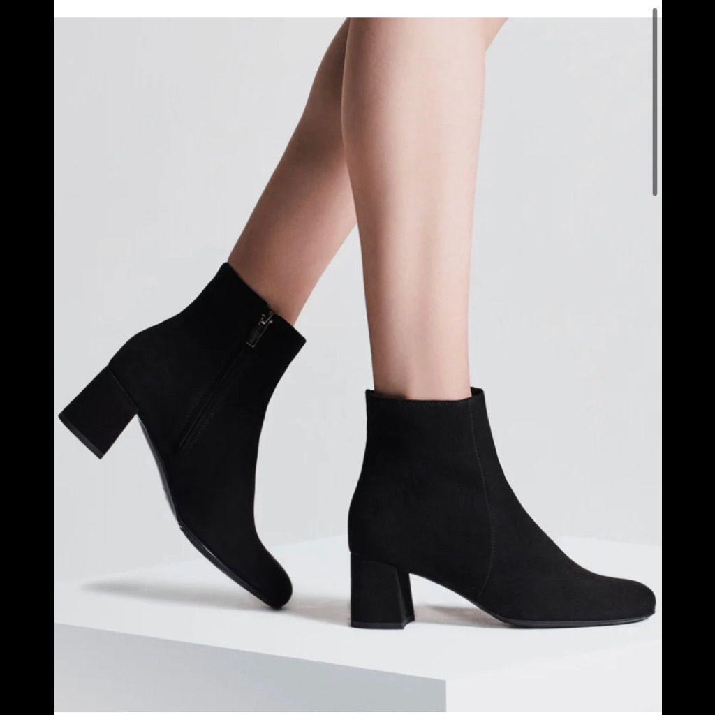 La Canadienne Jiji Classic Bootie New Size 10